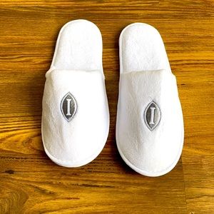 NWOT White House Slippers ‘I’ Embroidered